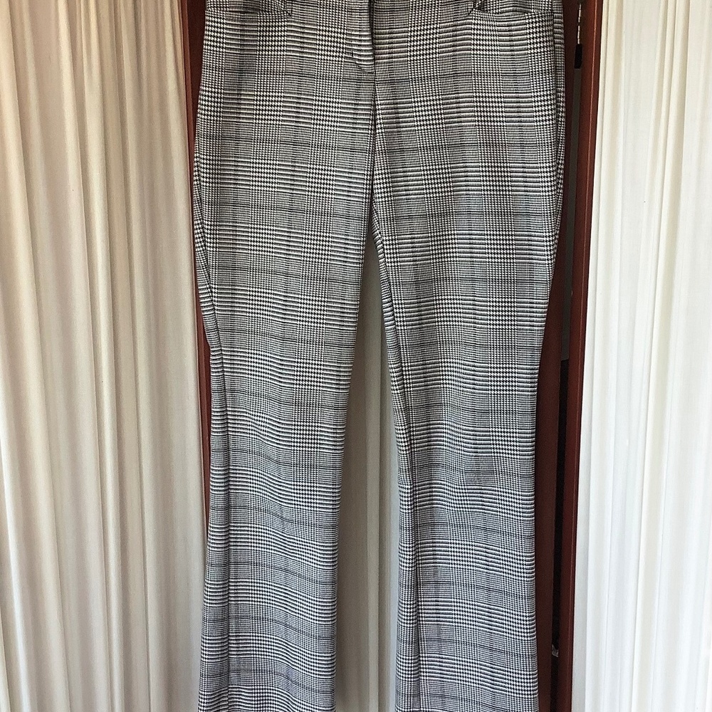 Express Columnist Woman’s Dress Pants Black and White Plaid Size 6R